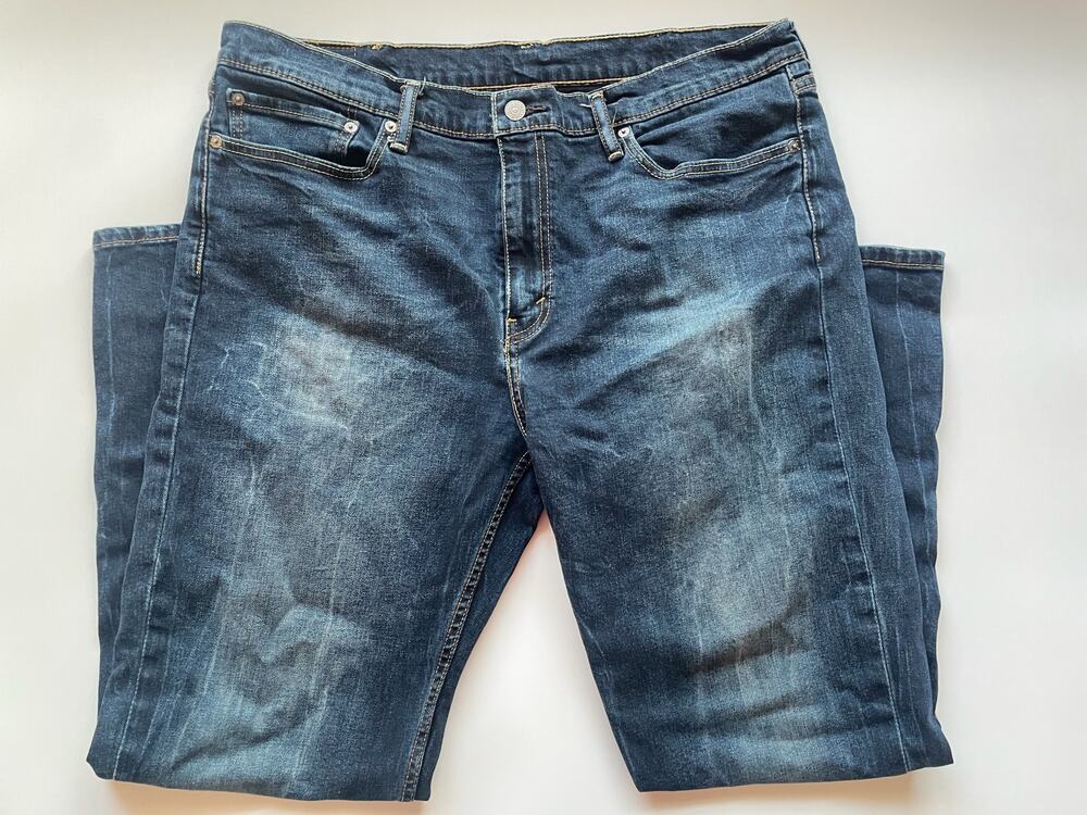 Men's Levi's 514 Dark Wash Straight Leg Denim Size 38x30